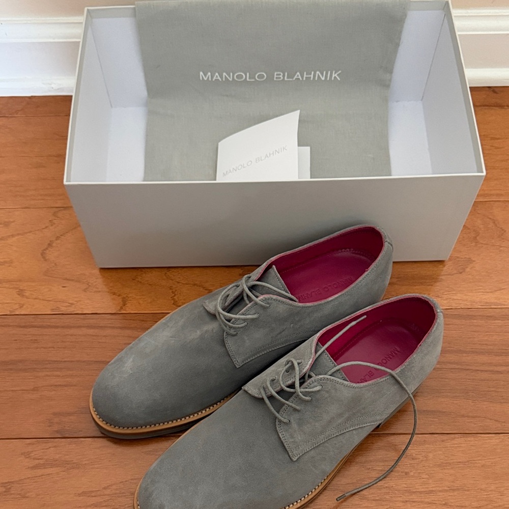 Manolo Blahnik Buckjoe Oxfords with Pink Interior